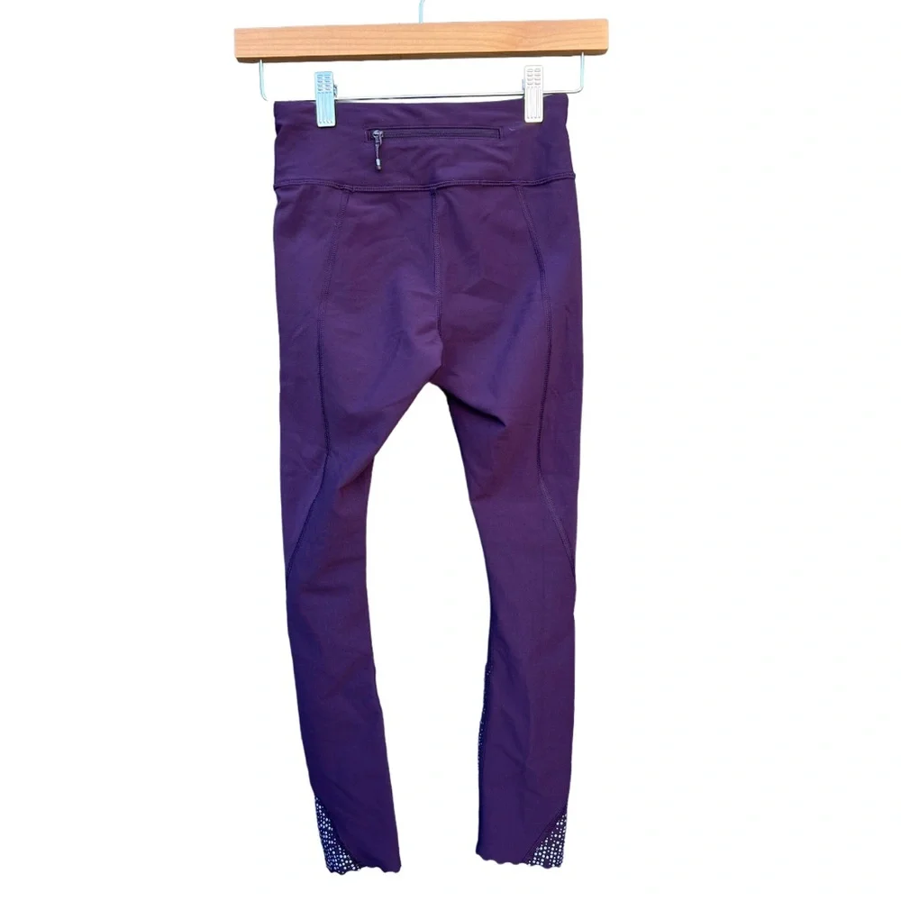 Lululemon Tight Stuff Tight II Darkest Magenta Size 2